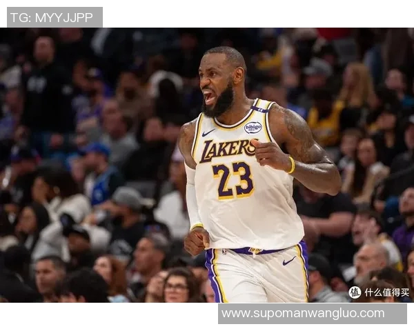 詹姆斯谈活塞球风:很会造失误打反击 运动能力和爆发力超强 詹姆斯谈活塞球风:很会造失误打反击 运动能力和爆发力超强