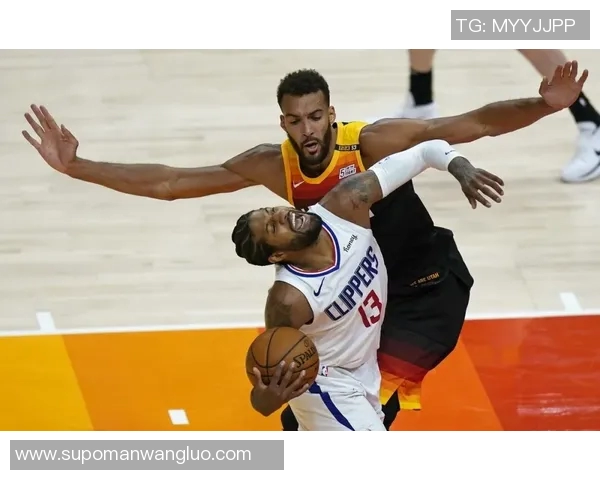 也想进步！戈贝尔两年来首次出手三分不中 7中5拿下13分12板