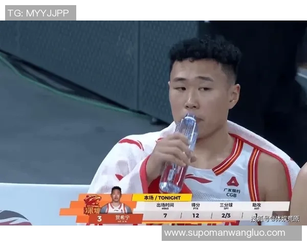 媒体人：贺希宁连续7个赛季场均得分上双 对国产锋卫摇摆人很难得